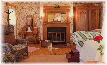 Room 8 at the White Lace Inn welcomes you to a relaxing Door County Getaway...